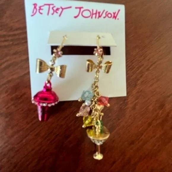 Betsey Johnson Mix Match Martini & Shaker Drop Earrings - NWT - Picture 3 of 7